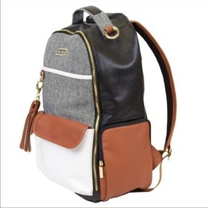 Itzyritzy Boss Backpack Diaper Bag Coffee & Cream
